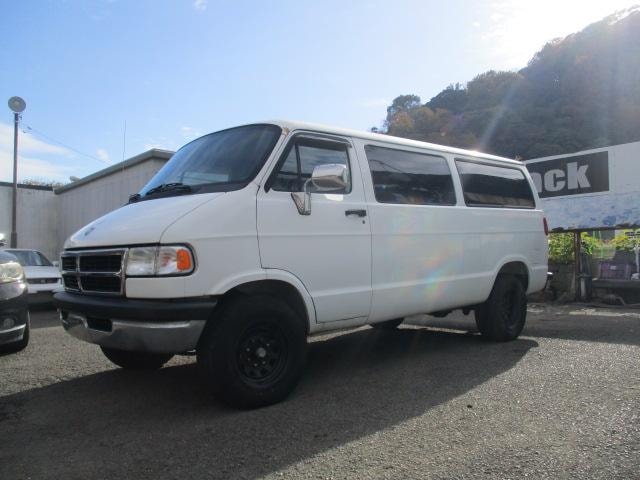 Dodge VAN 1997 — фото автомобиля 1