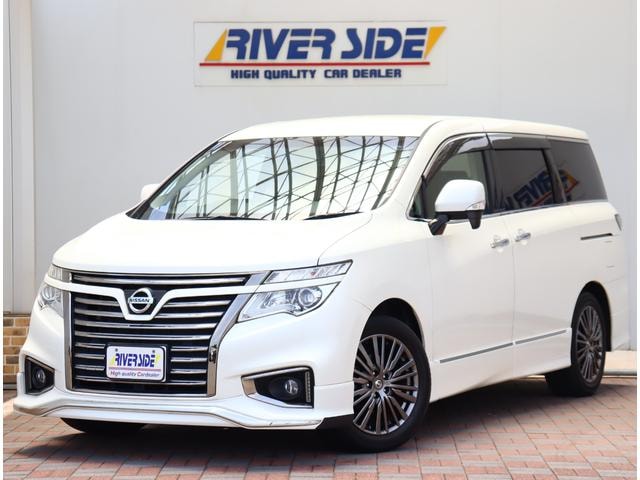 Nissan ELGRAND 2016 — фото автомобиля 1
