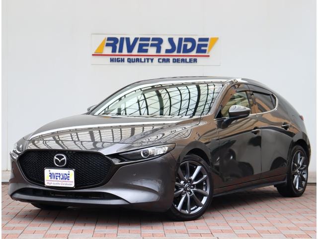 Mazda 3 FASTBACK 2019 — фото автомобиля