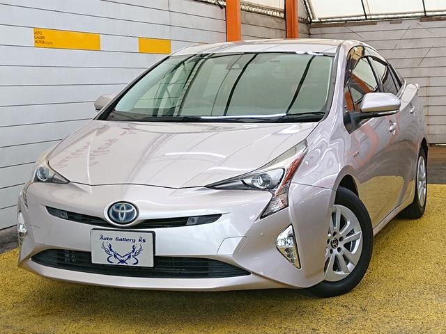 Toyota PRIUS 2016 — фото автомобиля 1