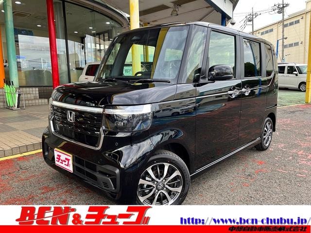 Honda N-BOX CUSTOM 2025 — фото автомобиля 1