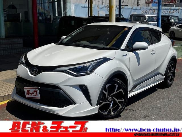 Toyota C-HR 2019 — фото автомобиля 1