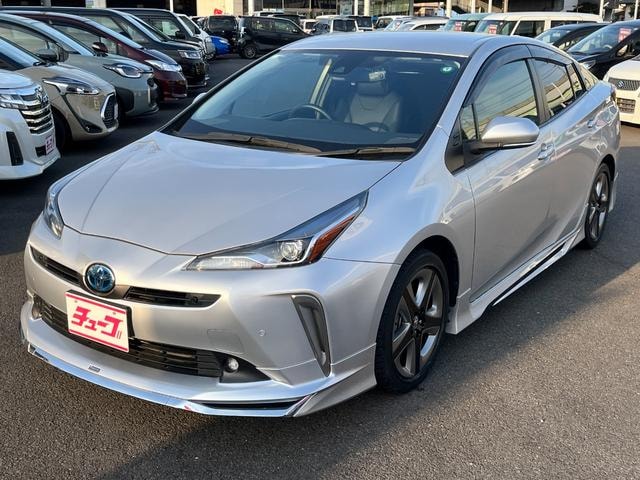 Toyota PRIUS 2021 — фото автомобиля 1