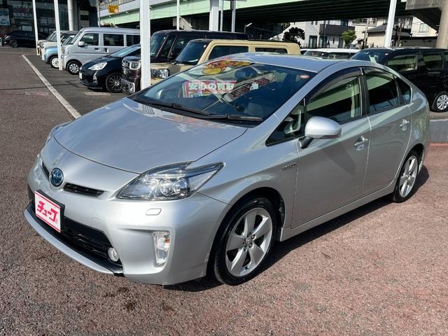 Toyota PRIUS 2013 — фото автомобиля 1
