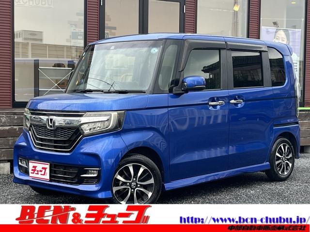 Honda N-BOX CUSTOM 2018 — фото автомобиля 1
