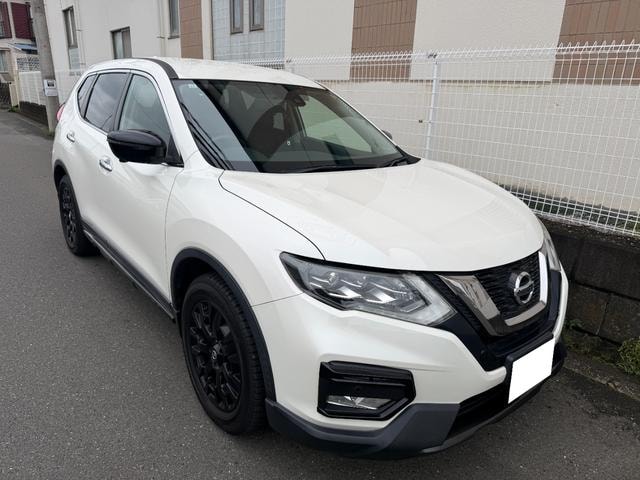Nissan X-TRAIL 2017 — фото автомобиля 1