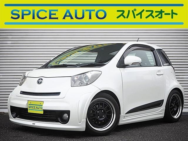 Toyota IQ 2011 — фото автомобиля 1