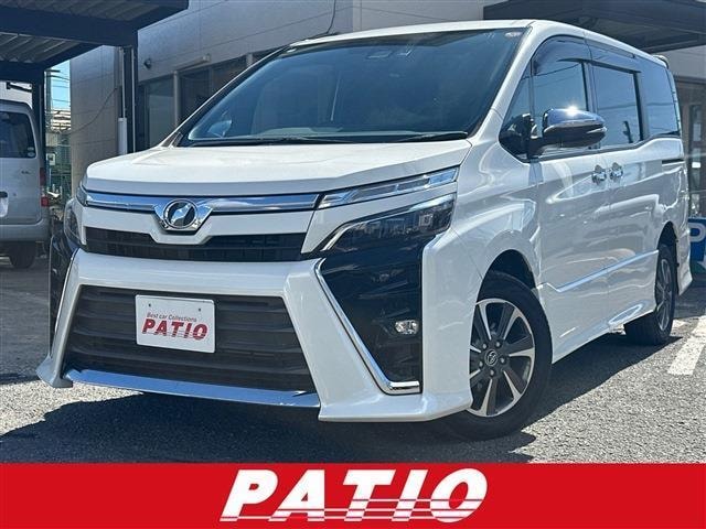 Toyota VOXY 2018 — фото автомобиля 1