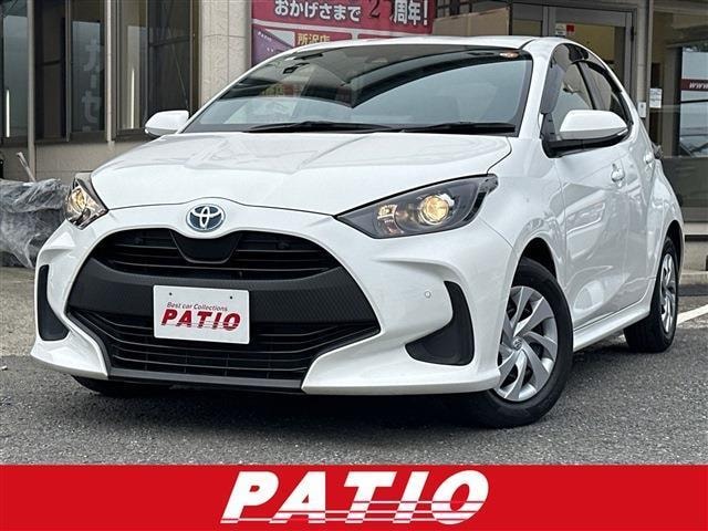 Toyota YARIS 2021 — фото автомобиля 1