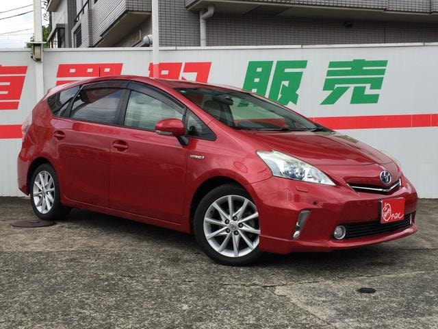 Toyota PRIUS ALPHA 2012 — фото автомобиля