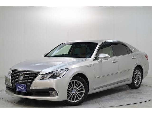 Toyota CROWN HYBRID 2013 — фото автомобиля