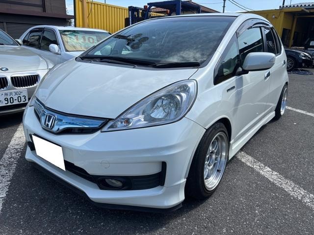 Honda FIT HYBRID 2013 — фото автомобиля