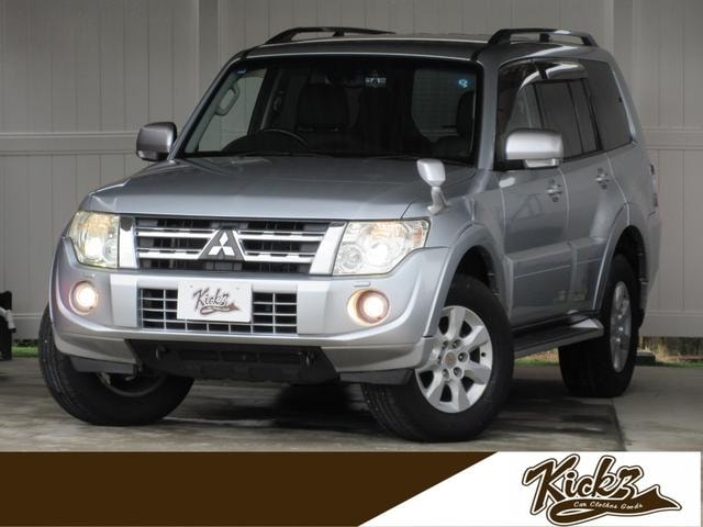 Mitsubishi PAJERO 2012 — фото автомобиля