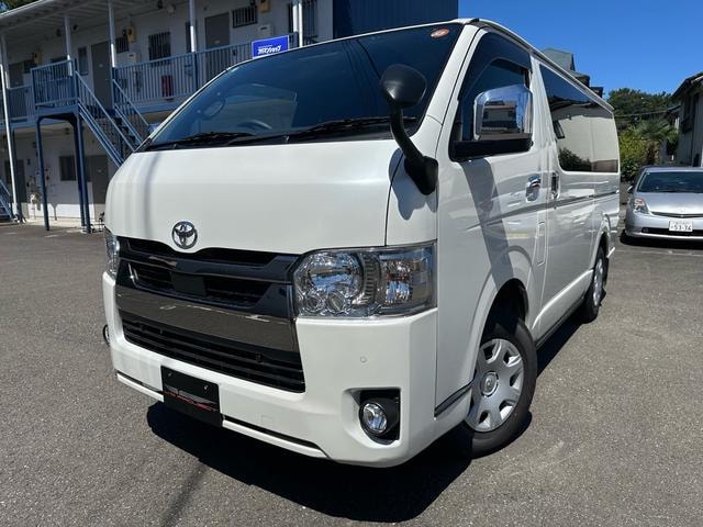 Toyota HIACE VAN 2021 — фото автомобиля 1