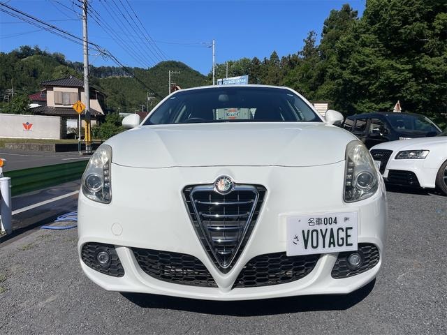 Alfa Romeo GIULIETTA 2013 — фото автомобиля 1