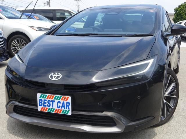 Toyota PRIUS 2024 — фото автомобиля 1