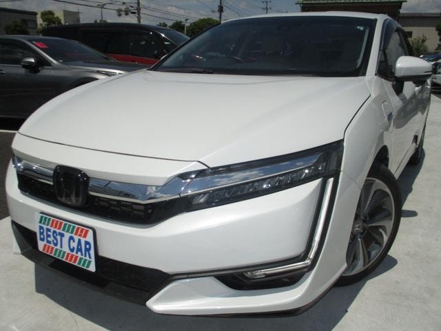 Honda CLARITY PHEV 2019 — фото автомобиля 1