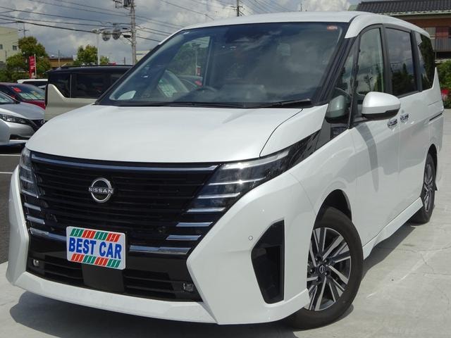 Nissan SERENA 2025 — фото автомобиля 1