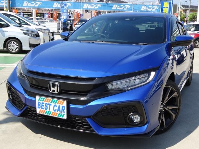 Honda CIVIC 2018 — фото автомобиля 1
