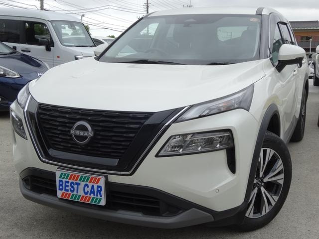 Nissan X-TRAIL 2022 — фото автомобиля 1