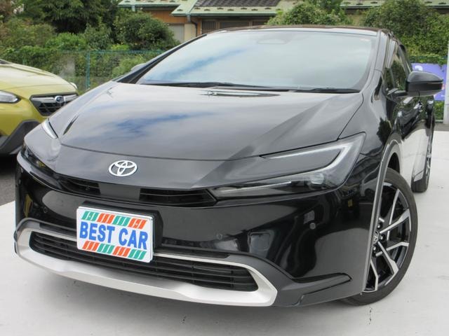 Toyota PRIUS 2025 — фото автомобиля 1