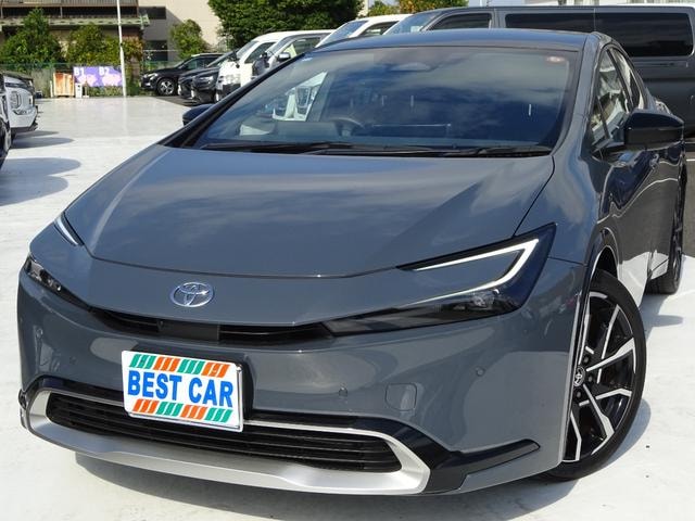 Toyota PRIUS 2024 — фото автомобиля