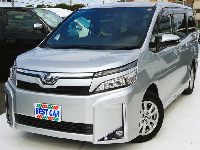 Toyota VOXY 2019 — фото автомобиля