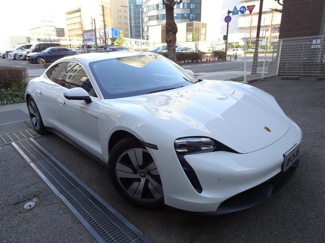 Porsche TAYCAN 2021 — фото автомобиля