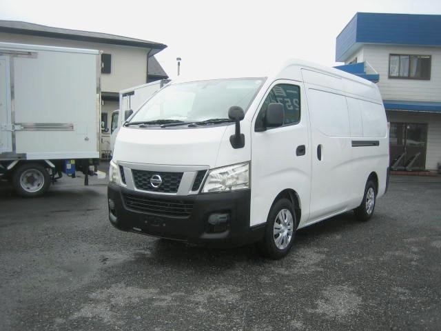 Nissan NV350CARAVAN VAN 2017 — фото автомобиля