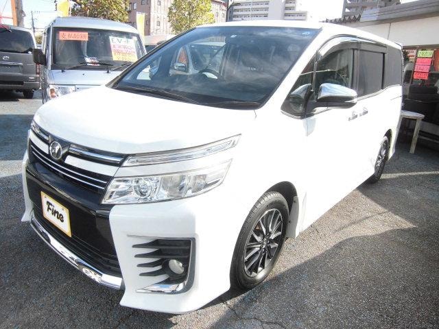 Toyota VOXY 2015 — фото автомобиля