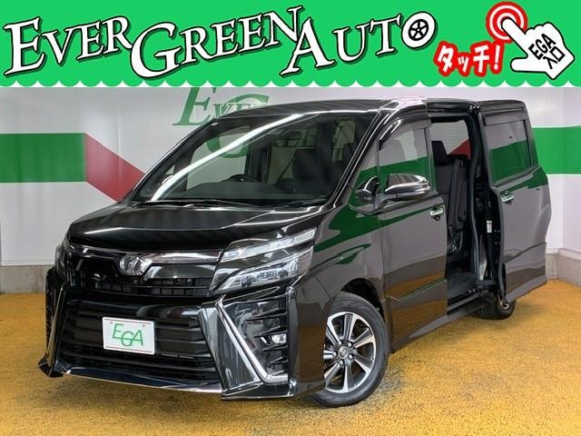 Toyota VOXY 2018 — фото автомобиля 1