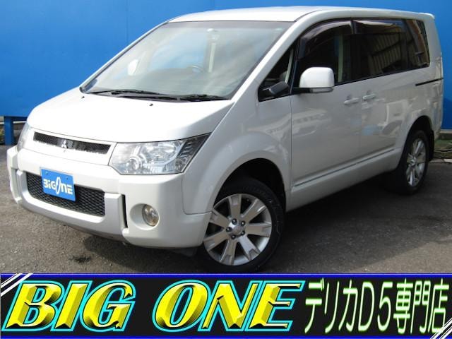 Mitsubishi DELICA D:5 2012 — фото автомобиля 1
