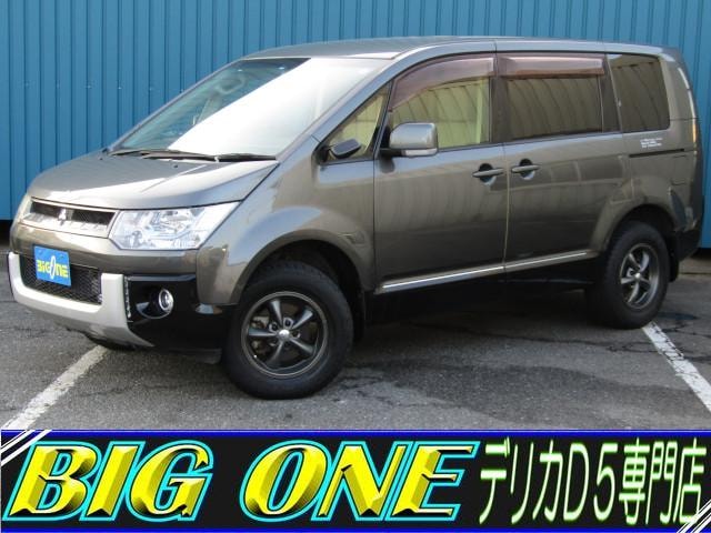 Mitsubishi DELICA D:5 2013 — фото автомобиля