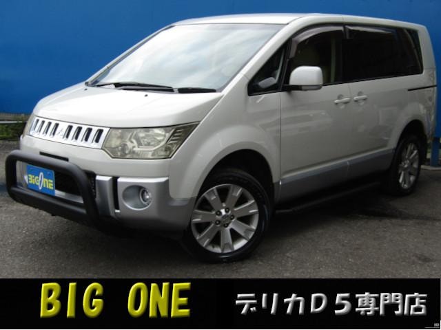 Mitsubishi DELICA D:5 2015 — фото автомобиля 1