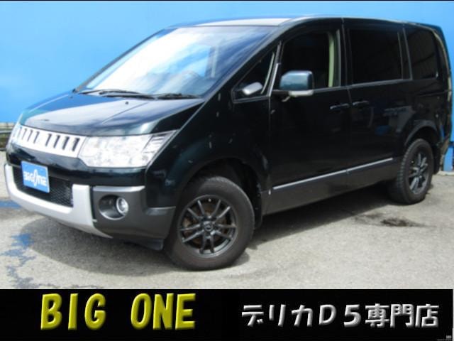 Mitsubishi DELICA D:5 2016 — фото автомобиля 1