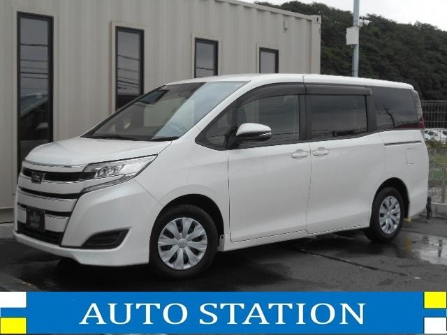 Toyota NOAH 2021 — фото автомобиля 1