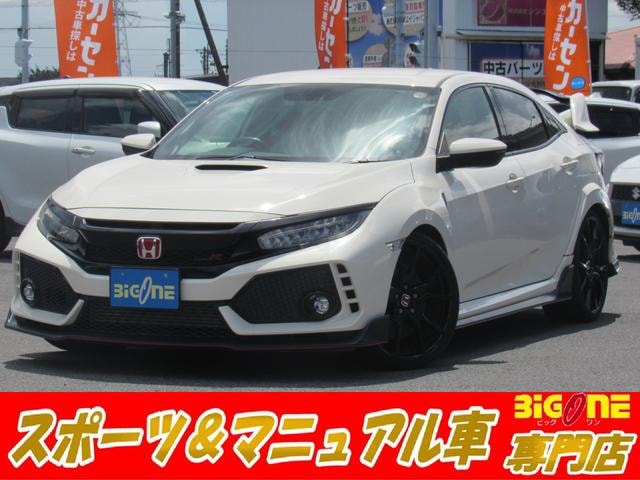 Honda CIVIC 2019 — фото автомобиля 1