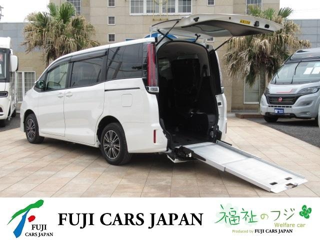 Toyota NOAH 2021 — фото автомобиля 1