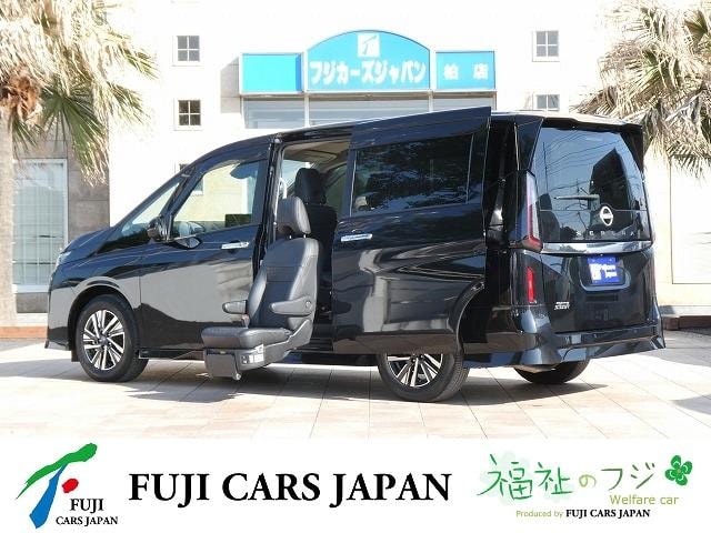 Nissan SERENA 2023 — фото автомобиля 1
