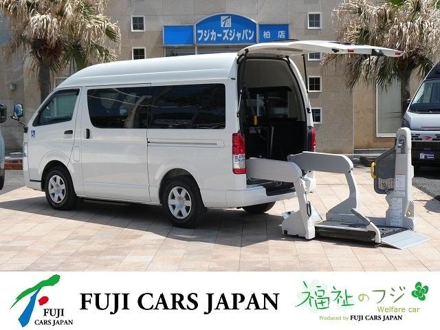 Toyota HIACE VAN 2020 — фото автомобиля 1