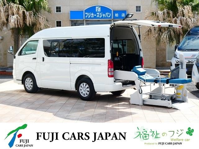 Toyota REGIUS ACE VAN 2011 — фото автомобиля 1