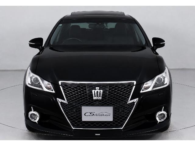 Toyota CROWN 2013 — фото автомобиля 1