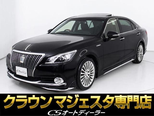 Toyota CROWN MAJESTA 2017 — фото автомобиля