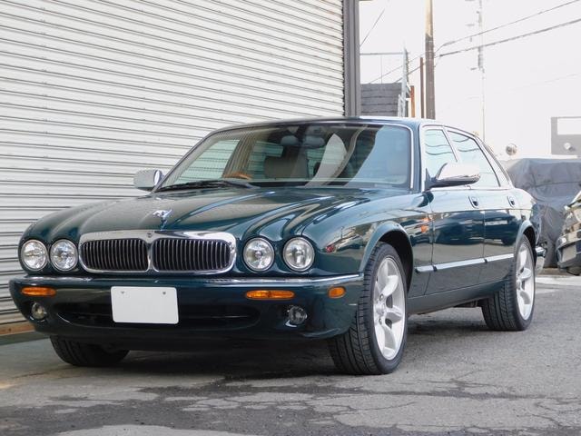 Jaguar XJ 2001 — фото автомобиля 1
