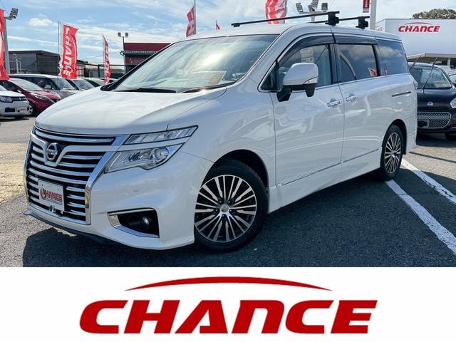 Nissan ELGRAND 2017 — фото автомобиля