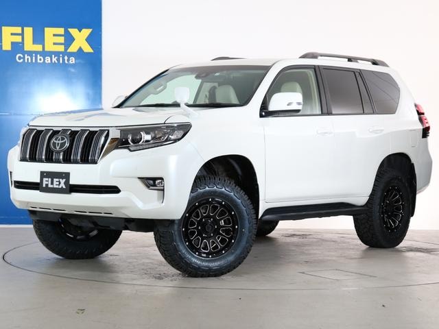 Toyota LAND CRUISER PRADO 2023 — фото автомобиля