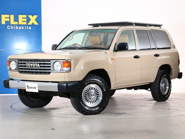 Toyota LAND CRUISER 100 2003 — фото автомобиля
