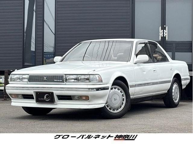 Toyota CRESTA 1990 — фото автомобиля