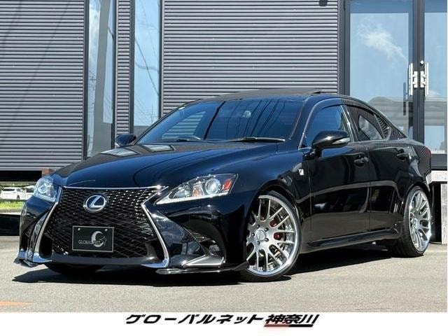 Lexus IS 2010 — фото автомобиля 1