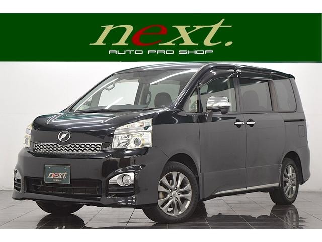 Toyota VOXY 2013 — фото автомобиля 1